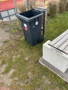 Mülltonne Skaterplatz ecube kaputt 