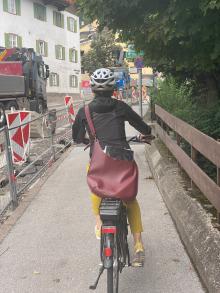 baustelle mühlauer hauptplatz — radfahrer illegal unterwegs