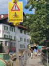 AW: AW: baustelle mühlauer hauptplatz — radfahrer illegal unterwegs