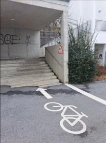 Radweg (Einbahn?)